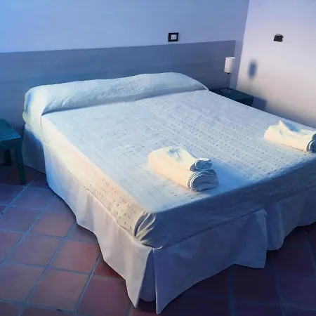 Beb Baia Dell'Ippocampo לינה וארוחת בוקר *